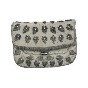 Vintage white/silver leaf motif beaded kisslock folded evening clutch bag
